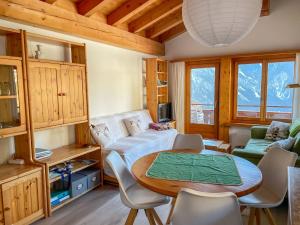 Posezení v ubytování Apartment Eva 304 by Interhome