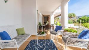 Posedenie v ubytovaní Villa Angeles Nerja by Ruralidays