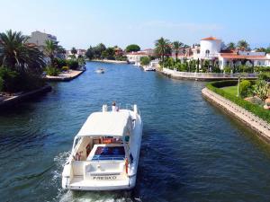 Kép Apartment Port Empuries by Interhome szállásáról Empuriabravában a galériában