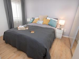 Postel nebo postele na pokoji v ubytování Apartment Gezeiten by Interhome