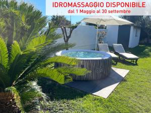 The swimming pool at or close to Loft Terracina