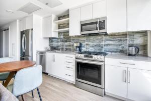 Majoituspaikan Oakland 1BR w AC WD Sky Deck next to BART SFO-558 keittiö tai keittotila