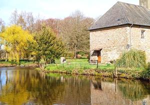 Výhled na řeku, která protéká v blízkosti bed and breakfast