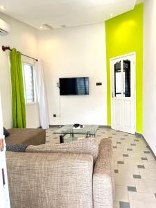 Gallery image of Villa meublée Cotonou fidjrosse 05 min de la plage in Cotonou +10 photos