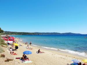 Zdjęcie z galerii obiektu Apartment La Calypso by Interhome w mieście Cavalaire-sur-Mer