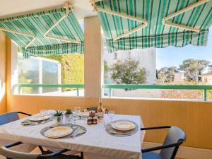 En restaurang eller annat matställe på Apartment Résidence Villa Toscane by Interhome