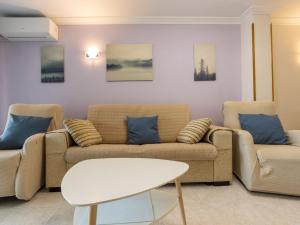 Posezení v ubytování Apartment Aguamarina 7 by Interhome
