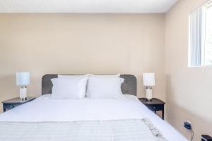 Gallery image of Sherman Oaks 1BR w Gym Pool nr Ventura Blvd LAX-461 in Los Angeles +22 photos