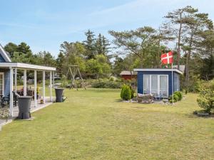 Zahrada ubytování Holiday Home Thorth - 1-3km from the sea by Interhome
