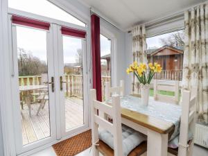 Fotografie z fotogalerie ubytování Bowland Lakes Leisure Village Lodge 16 v destinaci Preston