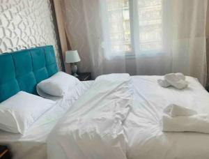 Posteľ alebo postele v izbe v ubytovaní Luxury apartment in city center