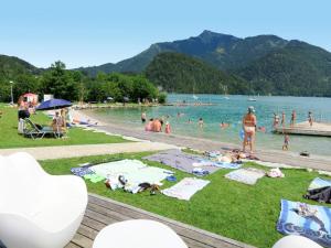Zdjęcie z galerii obiektu Apartment Wolfgangsee Blick by Interhome w mieście St. Gilgen