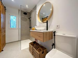 A bathroom at Holiday Home Ca Na Rosa by Interhome