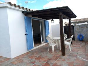 Balkón alebo terasa v ubytovaní Apartamentos Cala Isabel