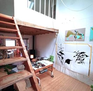 Fotografia z galérie ubytovania Chambre dans atelier d'artiste v destinácii Le Mans