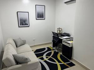 Area tempat duduk di New luxury apartment with king - size bed Ceibos