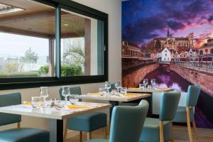 Restaurace v ubytování Brit Hotel Confort Amiens