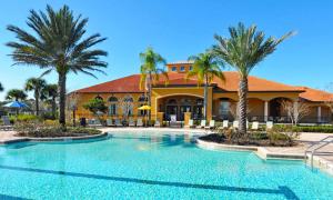 Πισίνα στο ή κοντά στο 762 Watersong Resort by Orlando Holiday Rental Homes