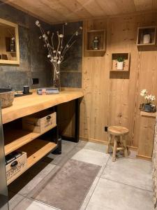 Zdjęcie z galerii obiektu Appartement de montagne cosy w mieście Angoustrine