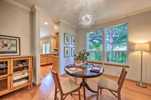 Gallery image of Welcoming Edmonds Vacation Rental with Fireplace! in Edmonds +17 photos