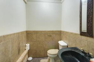 Ένα μπάνιο στο Hazlehurst Vacation Rental with Shared Yard! +16 φωτογραφίες