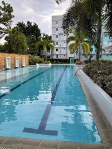 Πισίνα στο ή κοντά στο 8 spatial condo near downtown, coffee shop, SNR, Sm, hospital, Schools 2b fully furnished