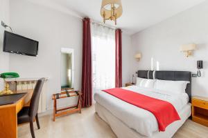 Ένα ή περισσότερα κρεβάτια σε δωμάτιο στο Crystal Hotel