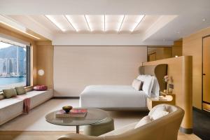 Letto o letti in una camera di Regent Hong Kong