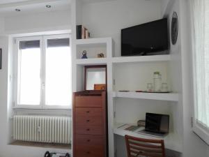 TV a/nebo společenská místnost v ubytování B&B Rosa Blu