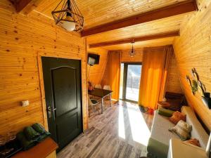 Cabana A-Frame Refugiu Montan TV 또는 엔터테인먼트 센터