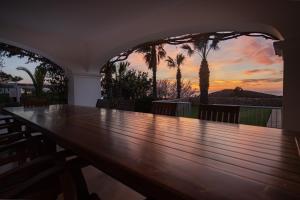 Balkón nebo terasa v ubytování Villa Can Joan I - Fantastic Sunset Views and Family Friendly -
