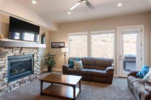 Μια τηλεόραση ή/και κέντρο ψυχαγωγίας στο Good Day Sunshine townhouse