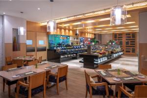 Restaurace v ubytování Park Rotana Abu Dhabi
