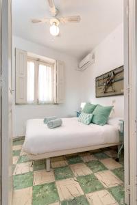 Posteľ alebo postele v izbe v ubytovaní Big Flat in City Center with Patio