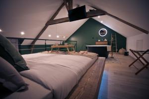 Zdjęcie z galerii obiektu Maison avec jacuzzi privatif w mieście Renac