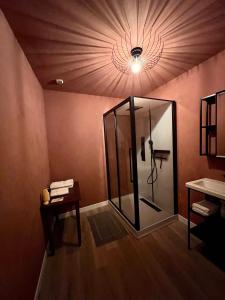 A bathroom at La Verrière - Chambre d'hôtes et gîte de charme