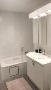 Bagno di Zeezicht vanop het 6 de verdiep