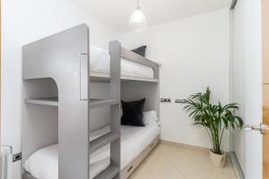 Ein Bett oder Betten in einem Zimmer der Unterkunft MONKÓ ON THE ROCK