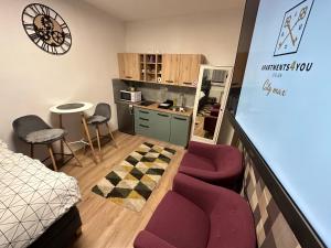 Kuchyňa alebo kuchynka v ubytovaní Studio Apartman 4YOU CITY MAX