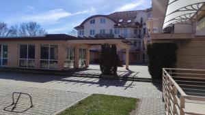 Budova, v ktorej sa apartmán nachádza