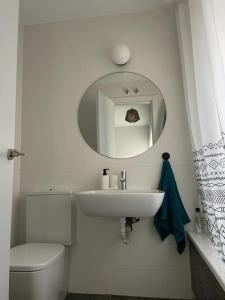 A bathroom at Mirador del Río