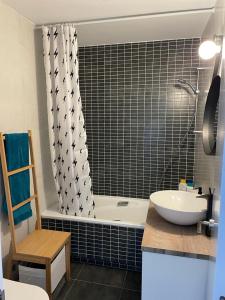 A bathroom at Mirador del Río