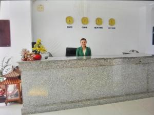 The lobby or reception area at Phung Long Hotel