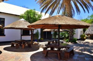 Patio nebo venkovní prostory v ubytování Central Hotel Omaruru