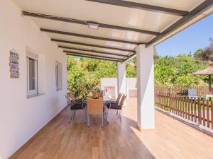 A balcony or terrace at Cubo's Casita el Bancal