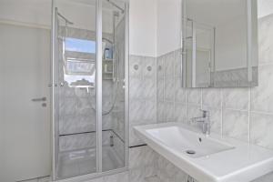 Ένα μπάνιο στο Mare, Haselstieg 2 +4 φωτογραφίες