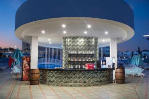 Πισίνα στο ή κοντά στο Granada Luxury Beach-Ultra All Inclusive