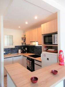 Gallery image of Le Cosy, proche plage, base nature, tout à pied in Fréjus