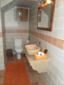 Phòng tắm tại Retiro Da Avo Lídia - Turismo Rural