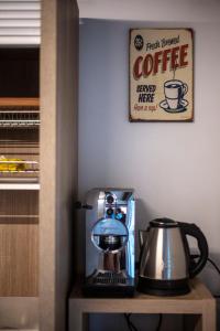 Coffee and tea making facilities at L'angolo nascosto
